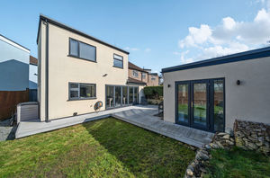 Rear aspect closer- click for photo gallery